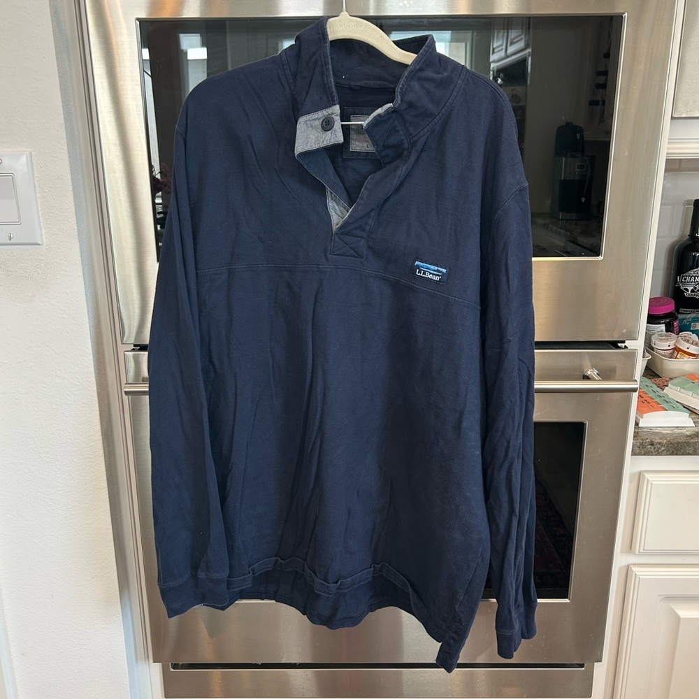 L.L. Bean quarter button Men's Shirt size L slight wear GUC